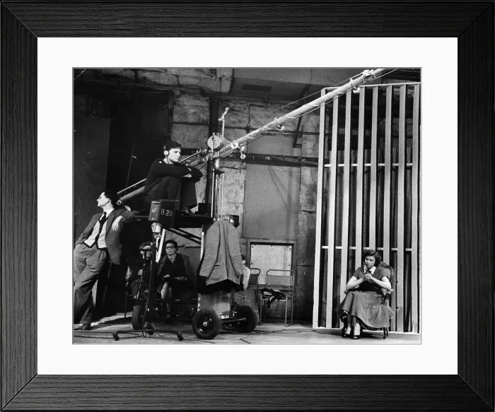 Framed Print : Ruby Murray Waits Framed Print : Ruby Murray Waits