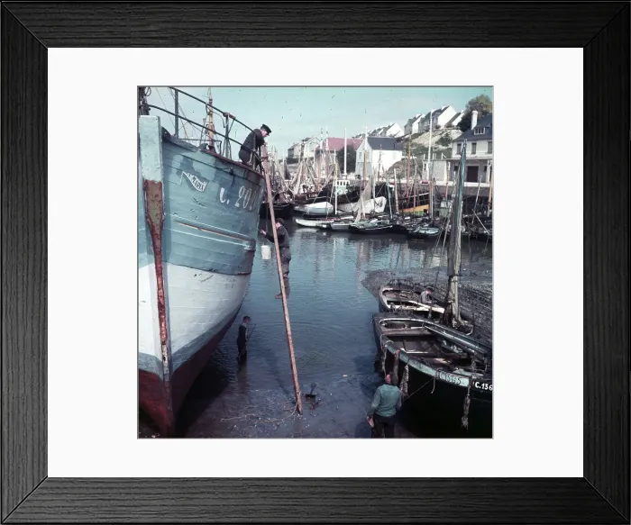Framed Print : Port-En-Bessin