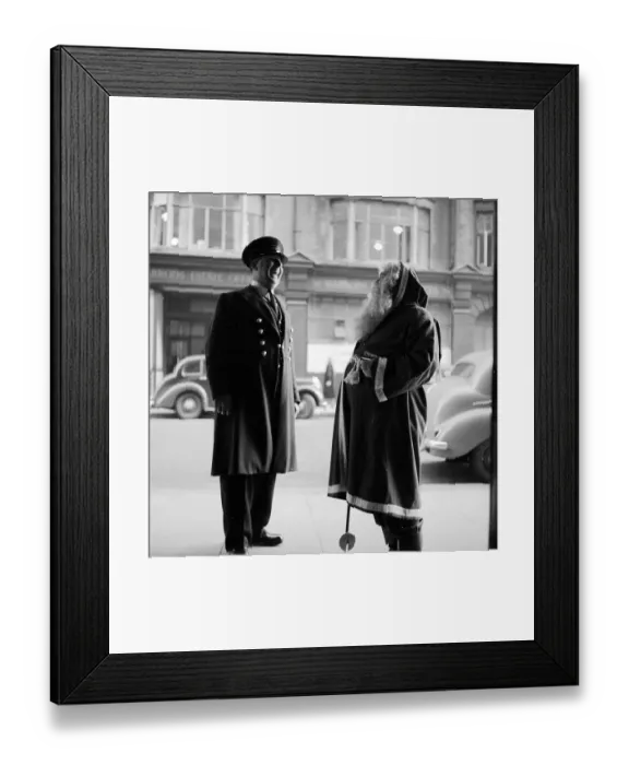 Framed Print : Door Joke. 19th December 1953: Picture Post reporter Denzil Batchelor Framed Print : Door Joke. 19th December 1953: Picture Post reporter Denzil Batchelor