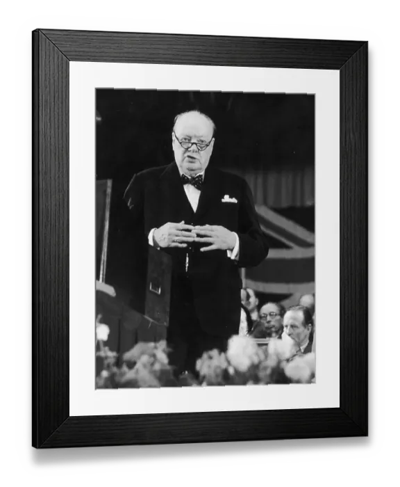 Framed Print : Winston Churchill Framed Print : Winston Churchill