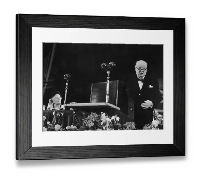 Framed Print : Churchill At Margate
