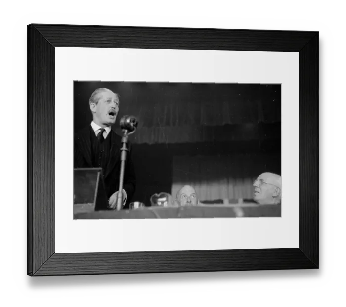 Framed Print : Harold Macmillan Framed Print : Harold Macmillan