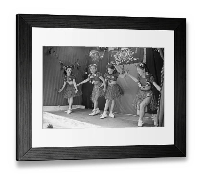 Framed Print : Coronation Party Show