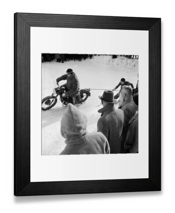 Framed Print : Motorised Ski Framed Print : Motorised Ski