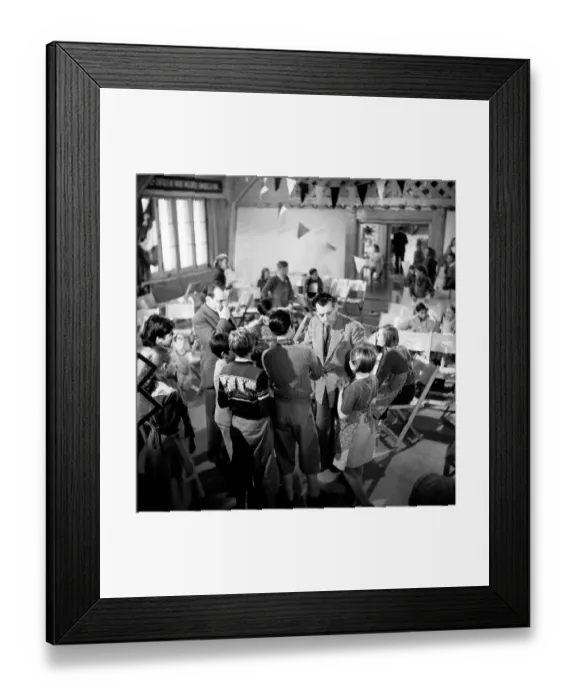 Framed Print : Lindtberg & Co Framed Print : Lindtberg & Co