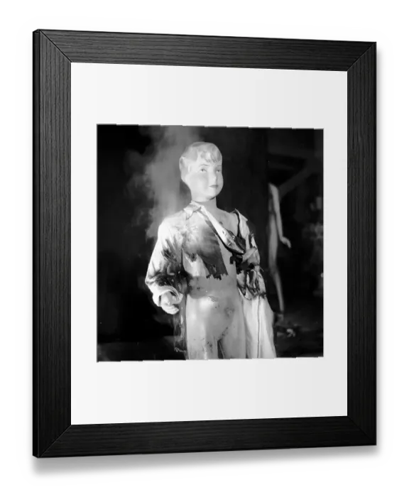 Framed Print : Fire Test. 31st January 1953: A controlled test reveals the shocking speed Framed Print : Fire Test. 31st January 1953: A controlled test reveals the shocking speed