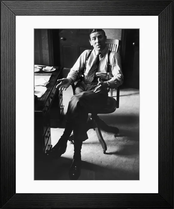 Framed Print : Ted Drake, the new manager of Chelsea Football Club, 23rd August 1952 Framed Print : Ted Drake, the new manager of Chelsea Football Club, 23rd August 1952