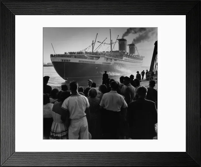 Framed Print : Le Havre Crowd Framed Print : Le Havre Crowd