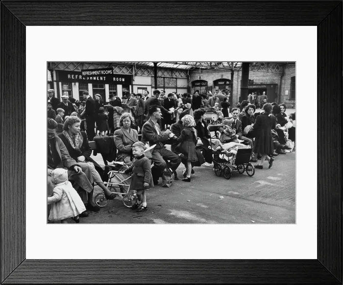 Framed Print : Scarborough Whit Monday Framed Print : Scarborough Whit Monday