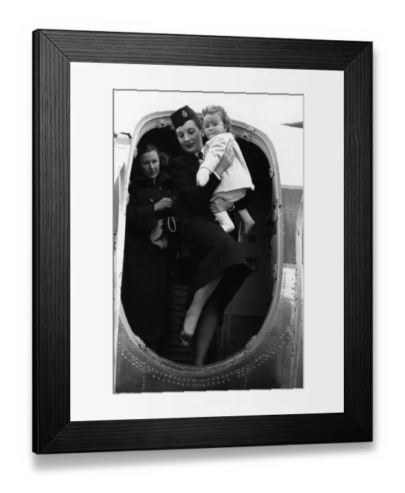 Framed Print : Disembarking