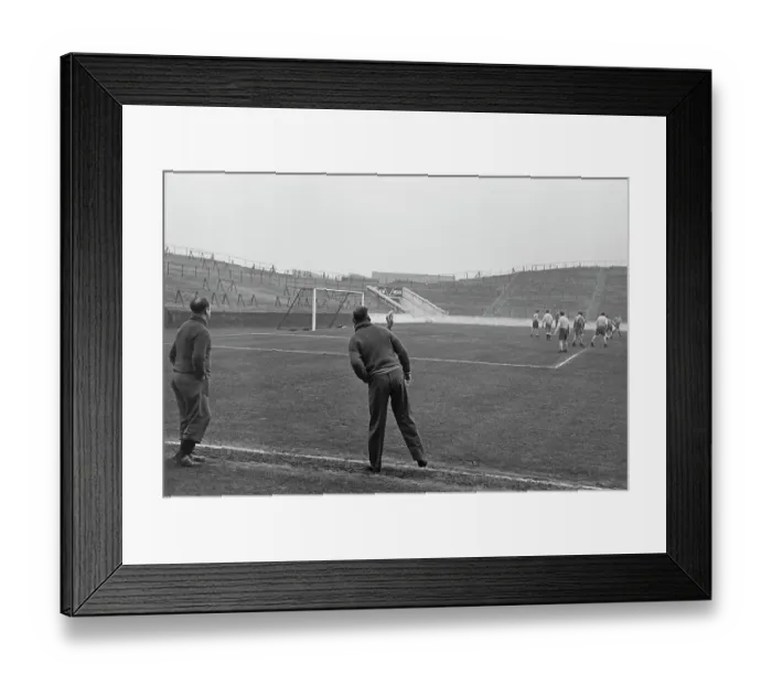 Framed Print : Manchester City Training Session Framed Print : Manchester City Training Session