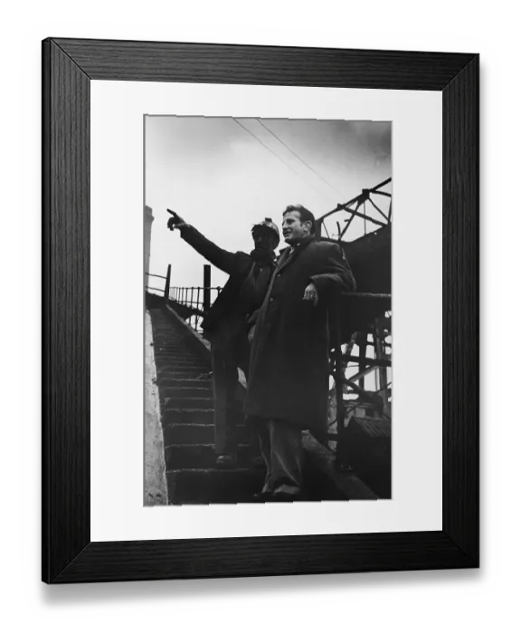 Framed Print : Geoff Burke Framed Print : Geoff Burke