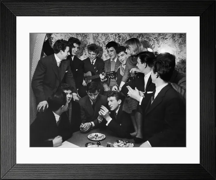 Framed Print : Steele Bread Basket Framed Print : Steele Bread Basket