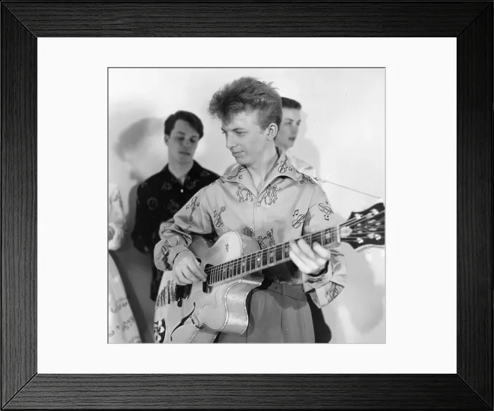 Framed Print : Tommy Steele Framed Print : Tommy Steele