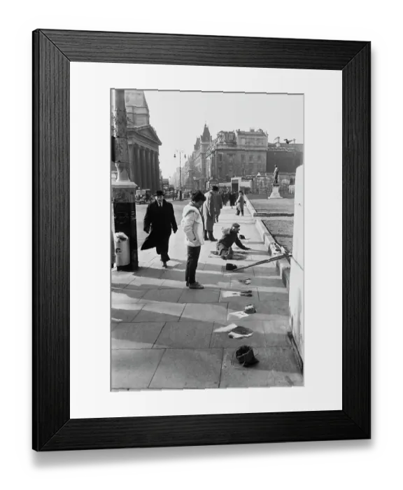Framed Print : Eartha Kitt And Pavement Artist Framed Print : Eartha Kitt And Pavement Artist