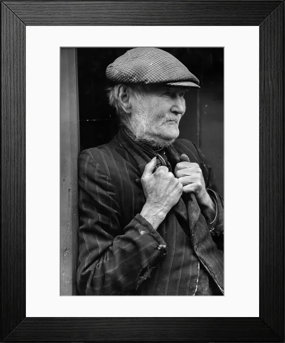Framed Print : Unchanged. circa 1957: Sam Moody an inhabitant of Britain's most unchanged village Framed Print : Unchanged. circa 1957: Sam Moody an inhabitant of Britain's most unchanged village