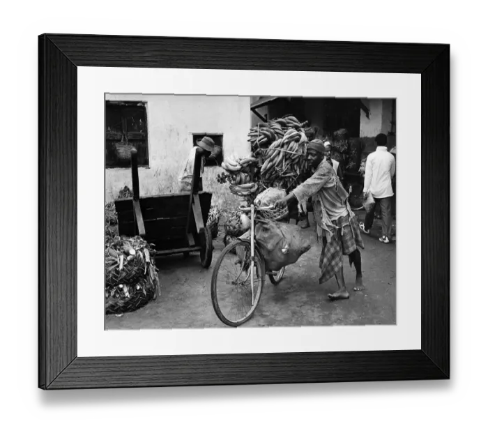 Framed Print : African Fruit Vendor