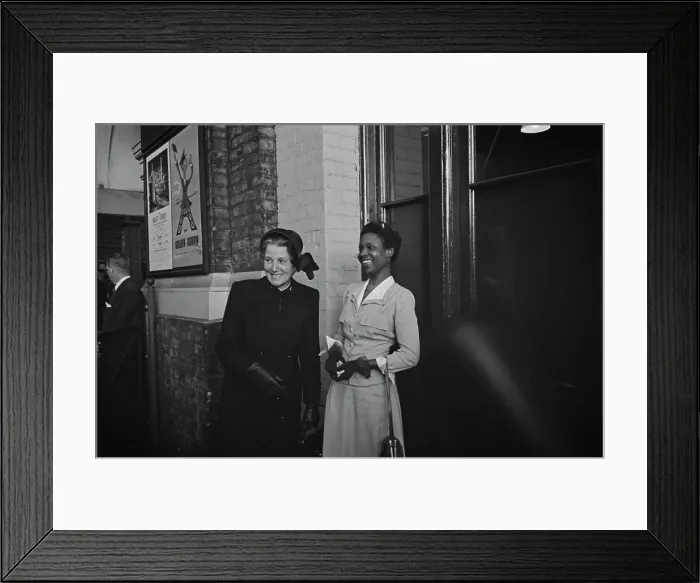 Framed Print : Victoria Station Arrivals Framed Print : Victoria Station Arrivals