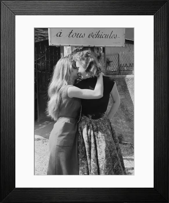 Framed Print : Brigitte And Isabelle Framed Print : Brigitte And Isabelle