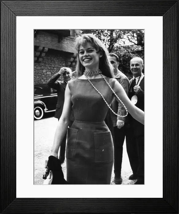 Framed Print : Brigitte Bardot Framed Print : Brigitte Bardot