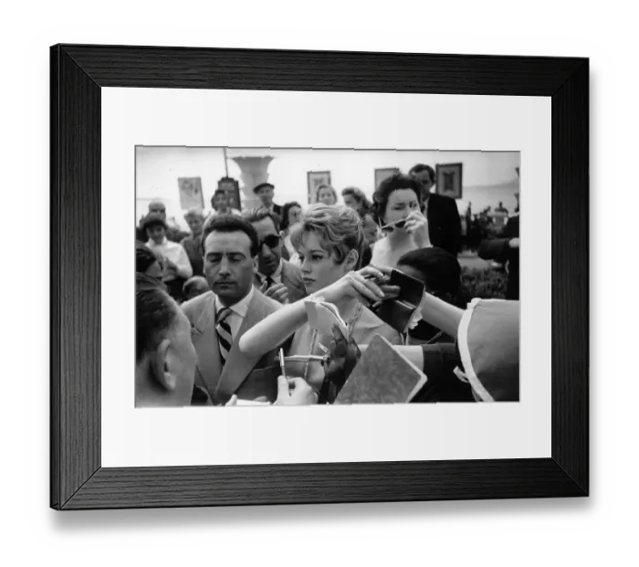 Framed Print : Brigitte Bardot Framed Print : Brigitte Bardot