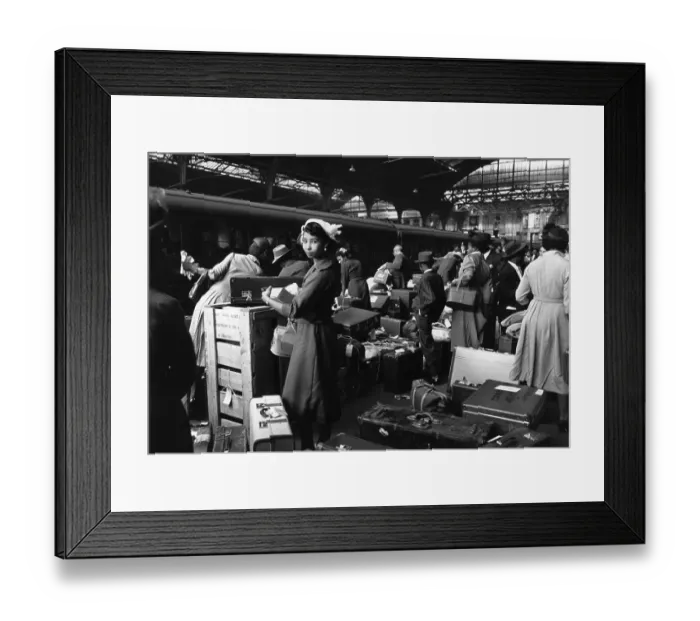 Framed Print : West Indian Arrivals Victoria Station Framed Print : West Indian Arrivals Victoria Station