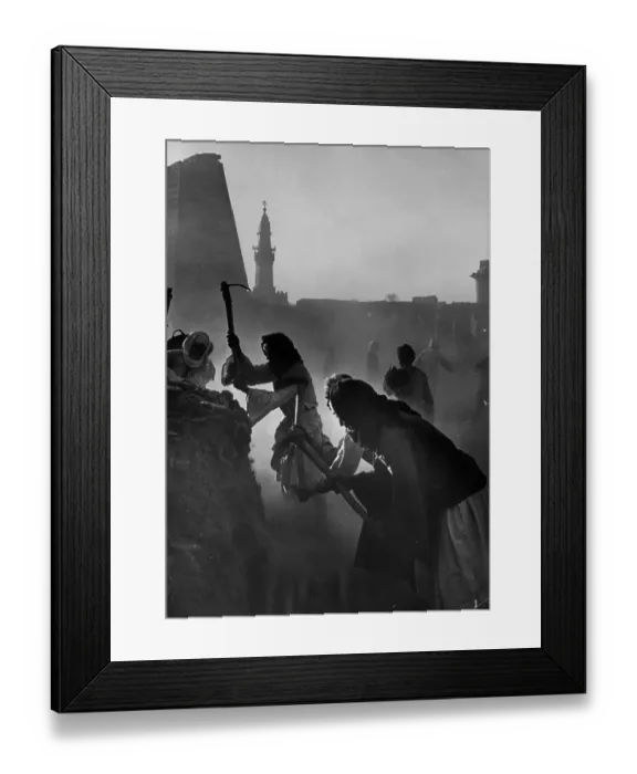 Framed Print : Excavating At Luxor Framed Print : Excavating At Luxor