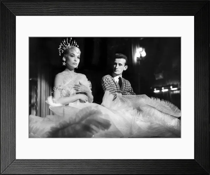 Framed Print : Lee Sharon Framed Print : Lee Sharon