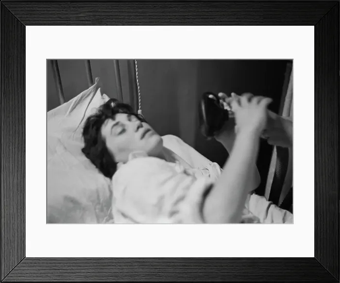 Framed Print : Pain Relief In Childbirth Framed Print : Pain Relief In Childbirth