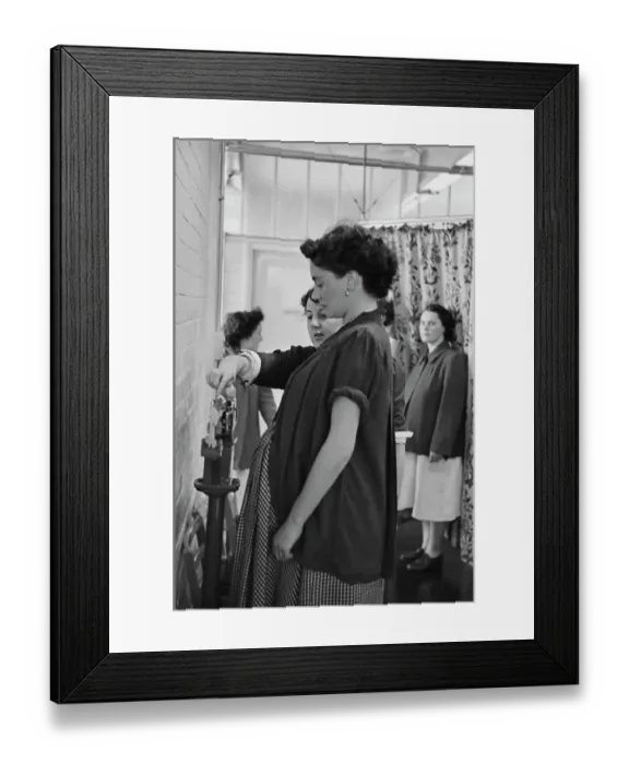 Framed Print : Pain Relief In Childbirth Framed Print : Pain Relief In Childbirth
