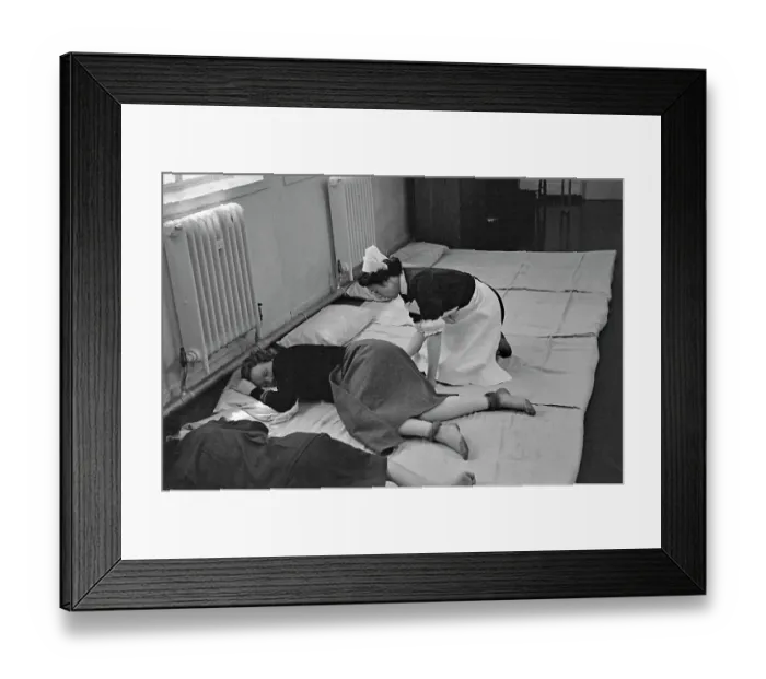 Framed Print : Pain Relief In Childbirth Framed Print : Pain Relief In Childbirth