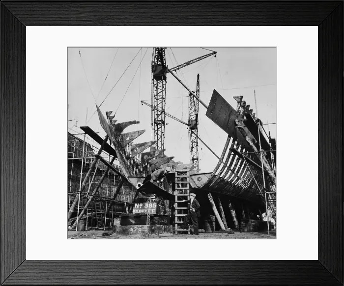 Framed Print : Clydeside Shipyard Framed Print : Clydeside Shipyard