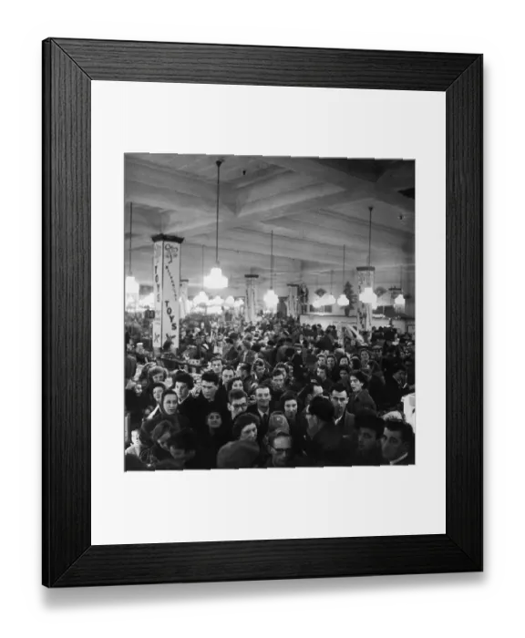 Framed Print : Christmas At Woolworths Framed Print : Christmas At Woolworths
