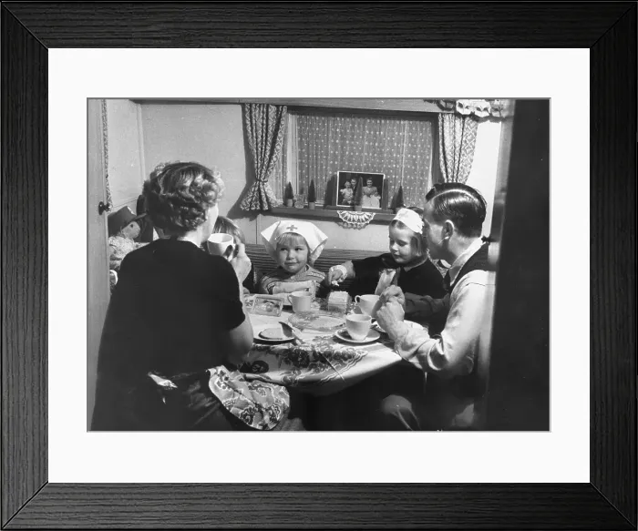 Framed Print : Caravan Meal Framed Print : Caravan Meal