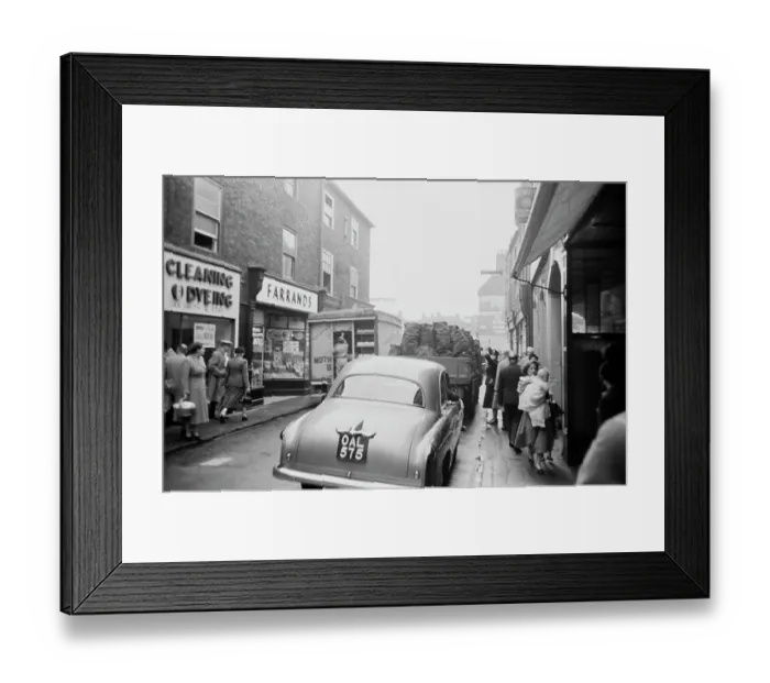 Framed Print : A1 Traffic In East Retford Framed Print : A1 Traffic In East Retford