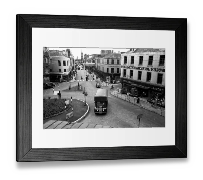 Framed Print : Kilmarnock Cross Framed Print : Kilmarnock Cross