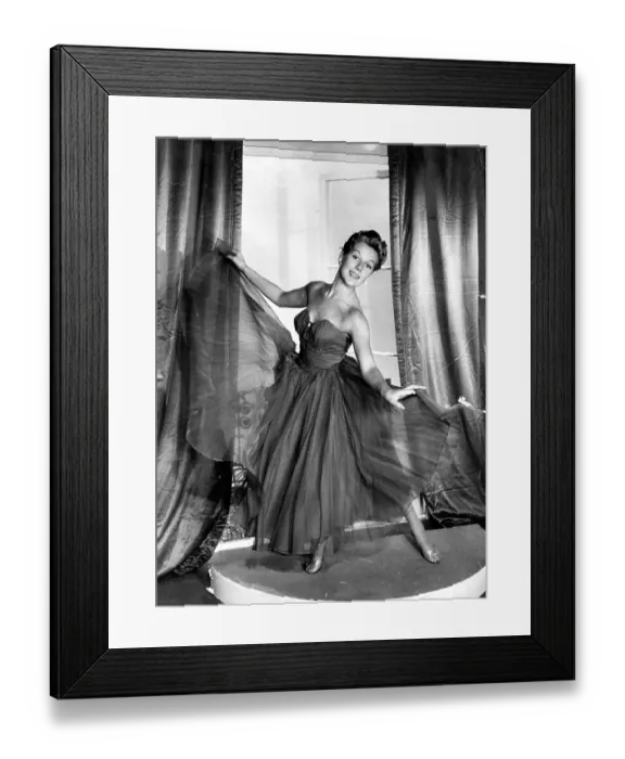 Framed Print : Susan Beaumont Framed Print : Susan Beaumont