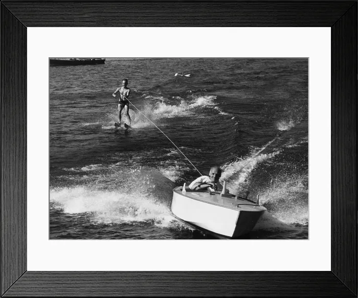 Framed Print : Water-Skiing Framed Print : Water-Skiing