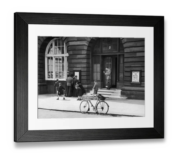 Framed Print : Dundee. The offices of The Courier in Dundee, on the east coast of Scotland Framed Print : Dundee. The offices of The Courier in Dundee, on the east coast of Scotland