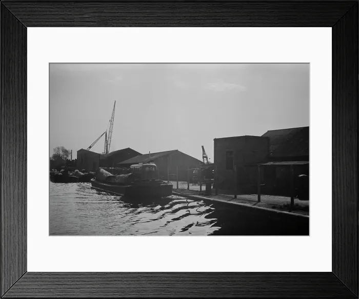 Framed Print : Grand Union Canal Framed Print : Grand Union Canal