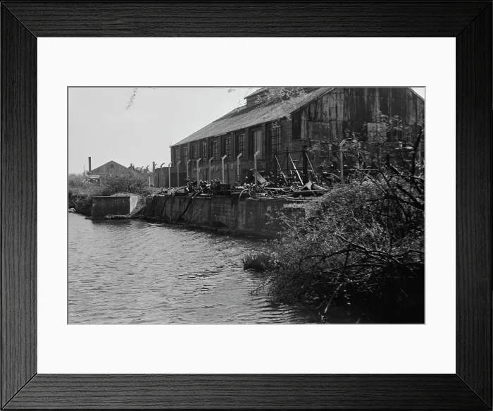 Framed Print : Grand Union Canal Framed Print : Grand Union Canal