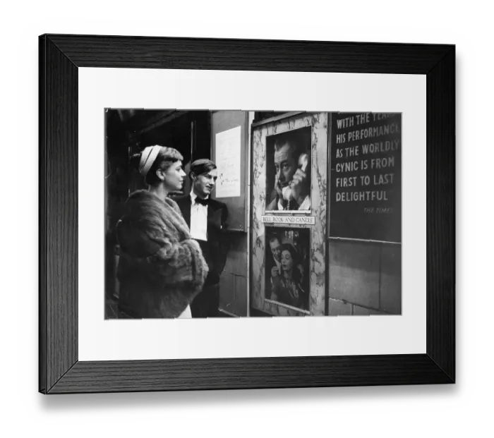 Framed Print : Theatre Goers Framed Print : Theatre Goers