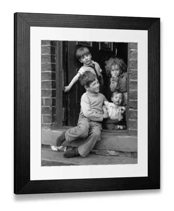 Framed Print : Sunshine Service Framed Print : Sunshine Service