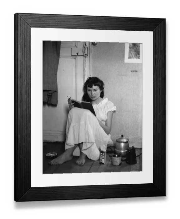 Framed Print : Quiet Read Framed Print : Quiet Read