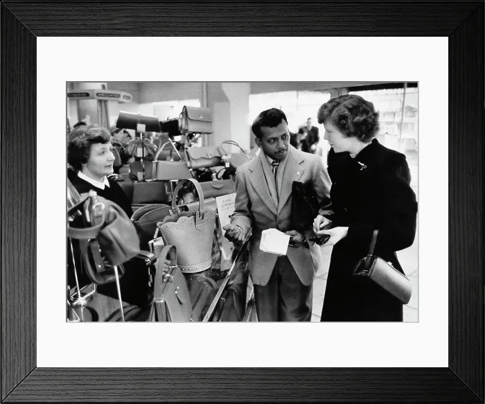Framed Print : Shopping In Liverpool Framed Print : Shopping In Liverpool
