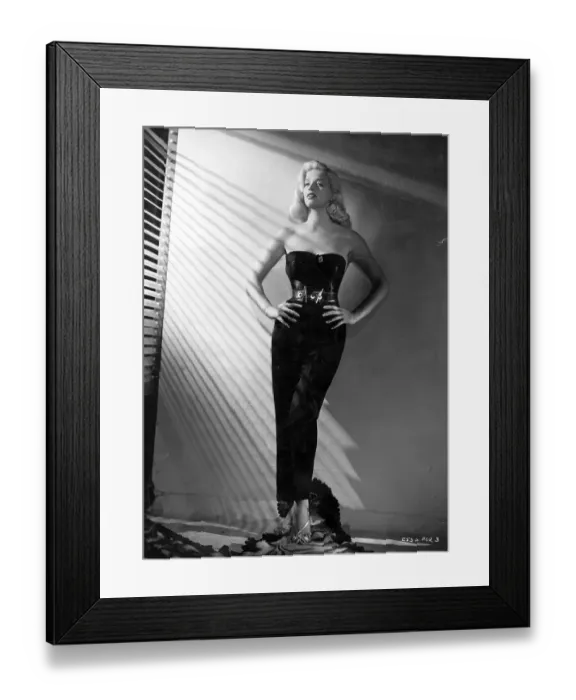 Framed Print : Diana Dors Framed Print : Diana Dors