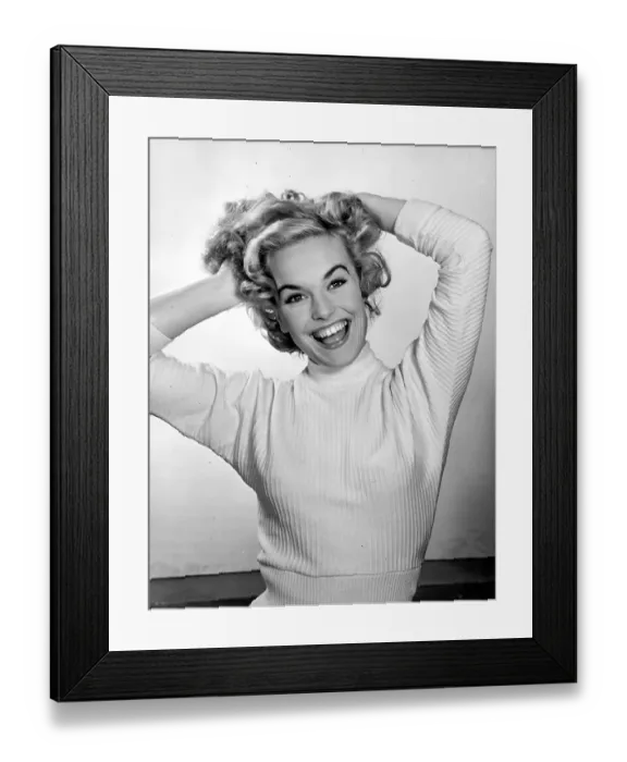 Framed Print : Shirley Eaton Framed Print : Shirley Eaton