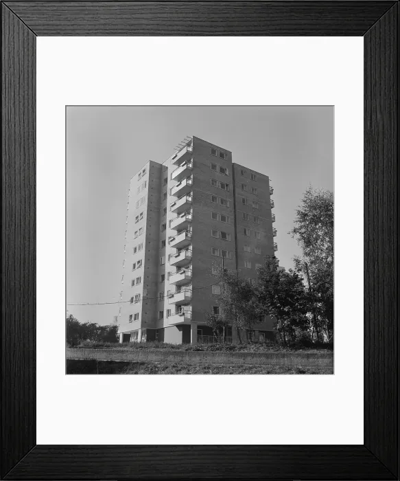 Framed Print : Council Housing In Wandsworth Framed Print : Council Housing In Wandsworth