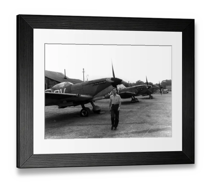 Framed Print : Kenneth More Framed Print : Kenneth More