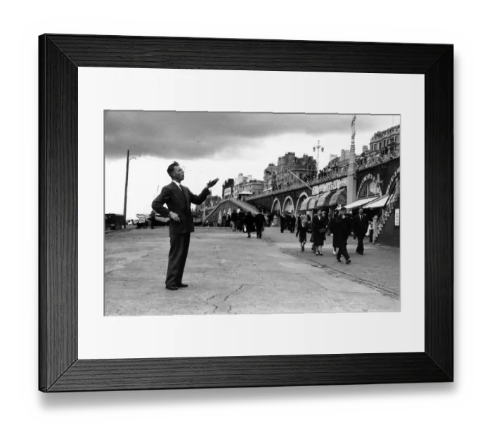 Framed Print : Brighton Promenade Framed Print : Brighton Promenade